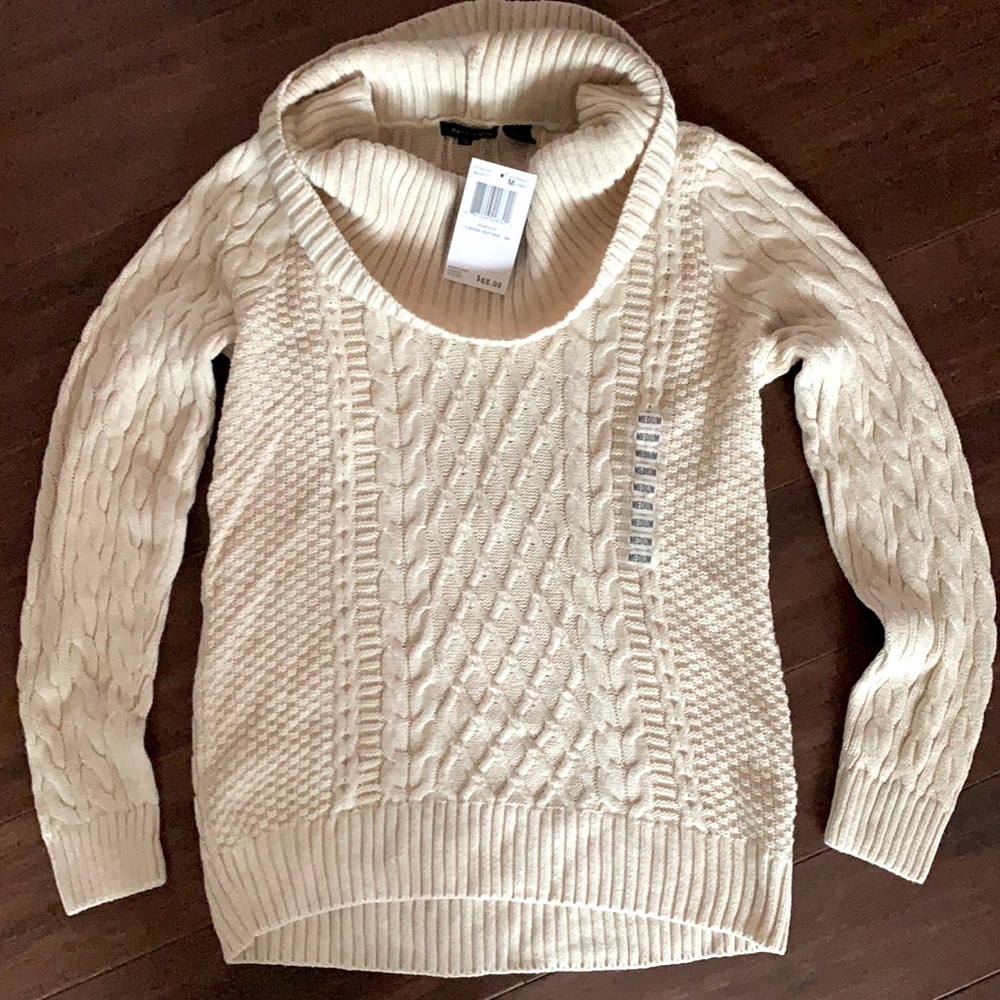 Jeanne Pierre cowl neck sweater size medium